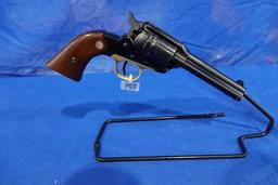 RUGER BEARCAT .22 CAL REVOLVER 6 SHOT S/N: 90-00385