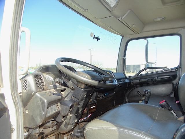 2012 HINO 338