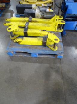 FORWARD 10,000 LB CAPACITY TWO POST LIFT