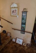 ASSORTMENT OF WALL ART