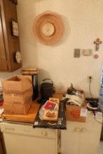 CONTENTS OF KITCHEN COUNTER/CABINETS X1