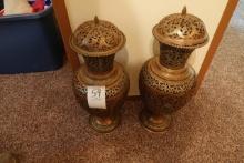 VINTAGE BRASS/COPPER VASES (X2)