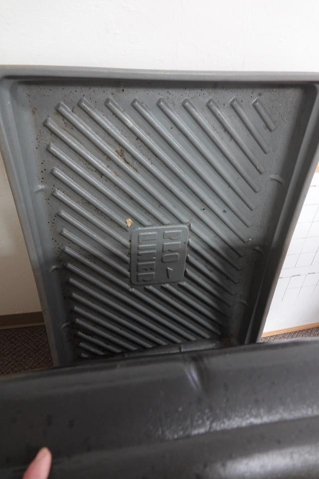 DRAIN PANS X1