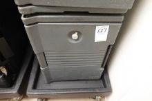 CAMBRO HOT/COLD TRANSPORT CABINET
