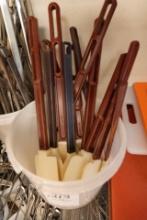 TUB OF UTENSILS