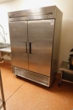 TRUE DOUBLE DOOR S/S REFRIGERATOR