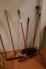 BROOMS & SQUEEGEE X1