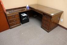 DESK W/RETURN