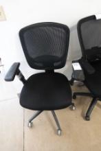 OFFICE CHAIR