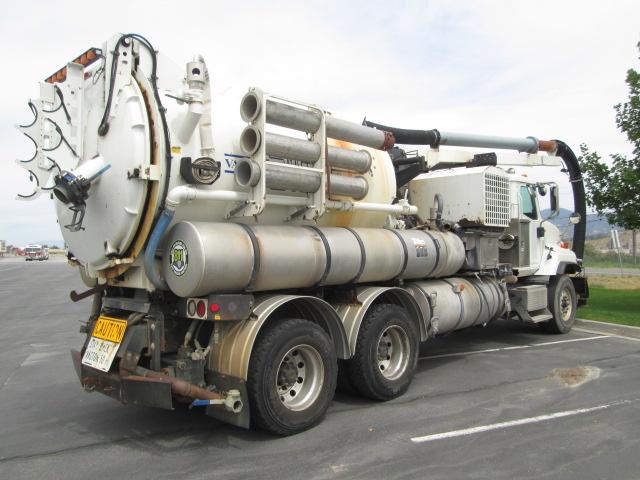 2006 INTL VACTOR 2100