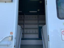 2001 FREIGHTLINER MT55