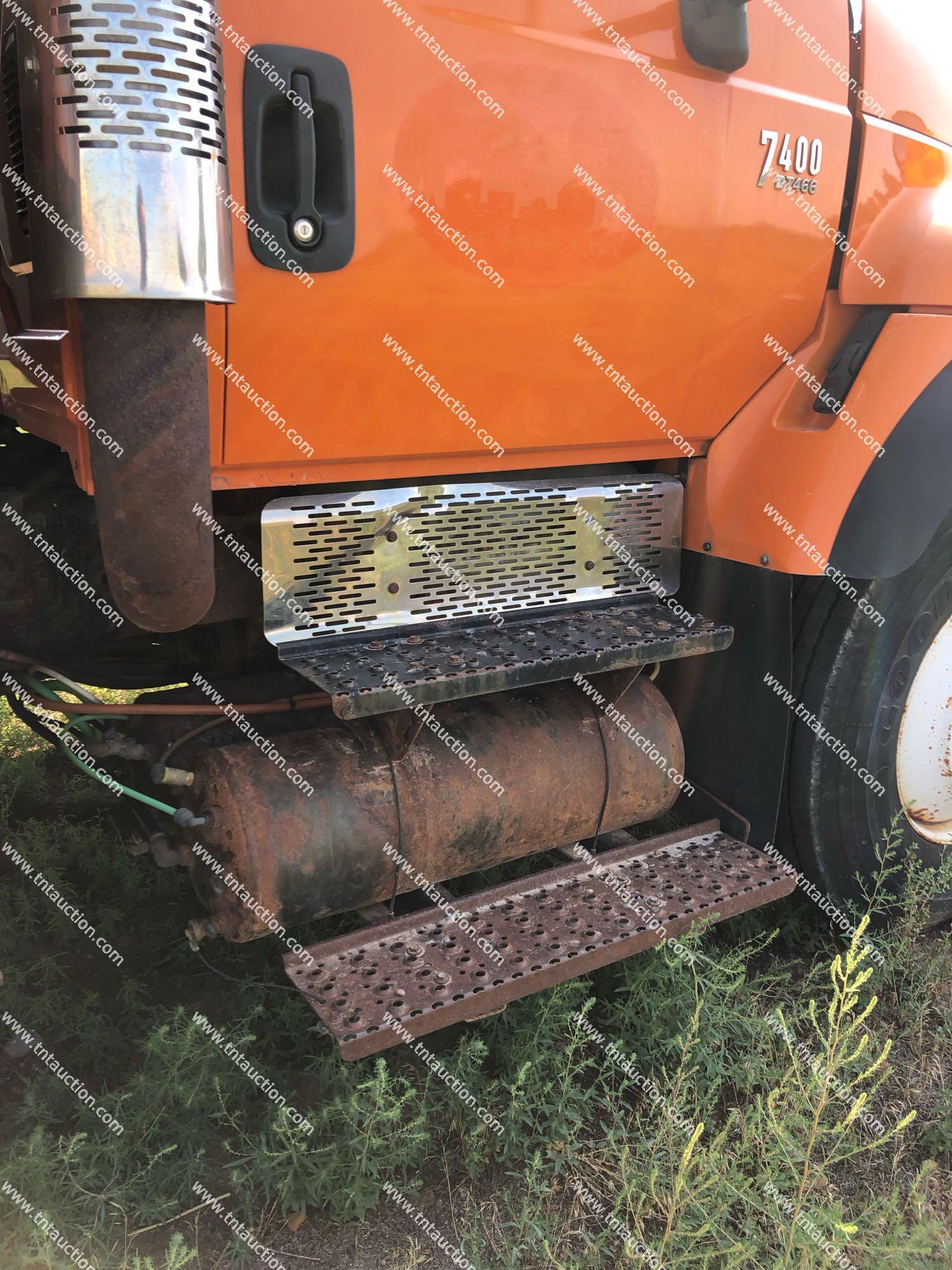 2003 INTL 7400 DUMP