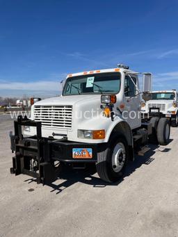 1996 INTL 4900 CAB & CHAS