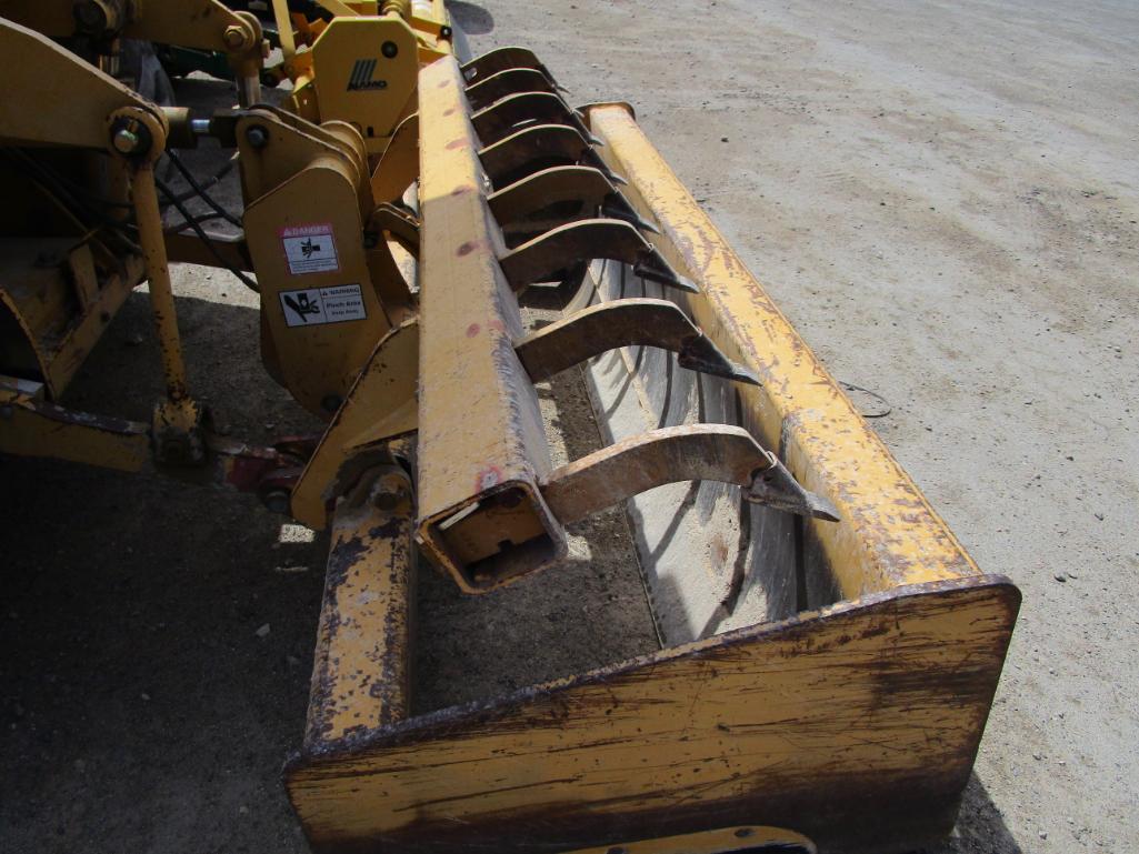 JOHN DEERE 210LE LOADER