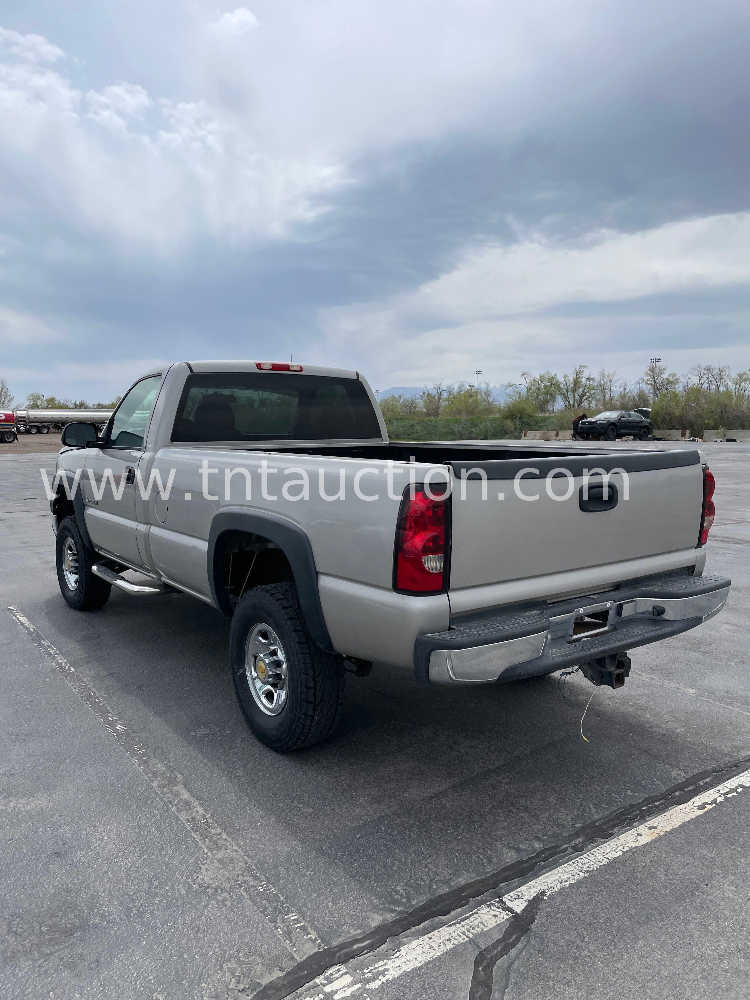 2006 CHEV 2500 2WD