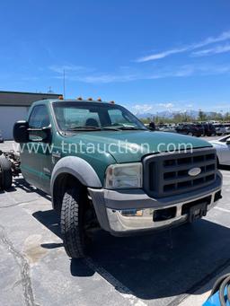 2005 FORD F450 CAB & CHAS
