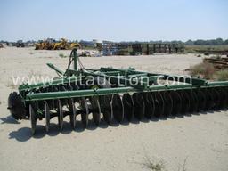 JOHN DEERE TOWABLE DISC