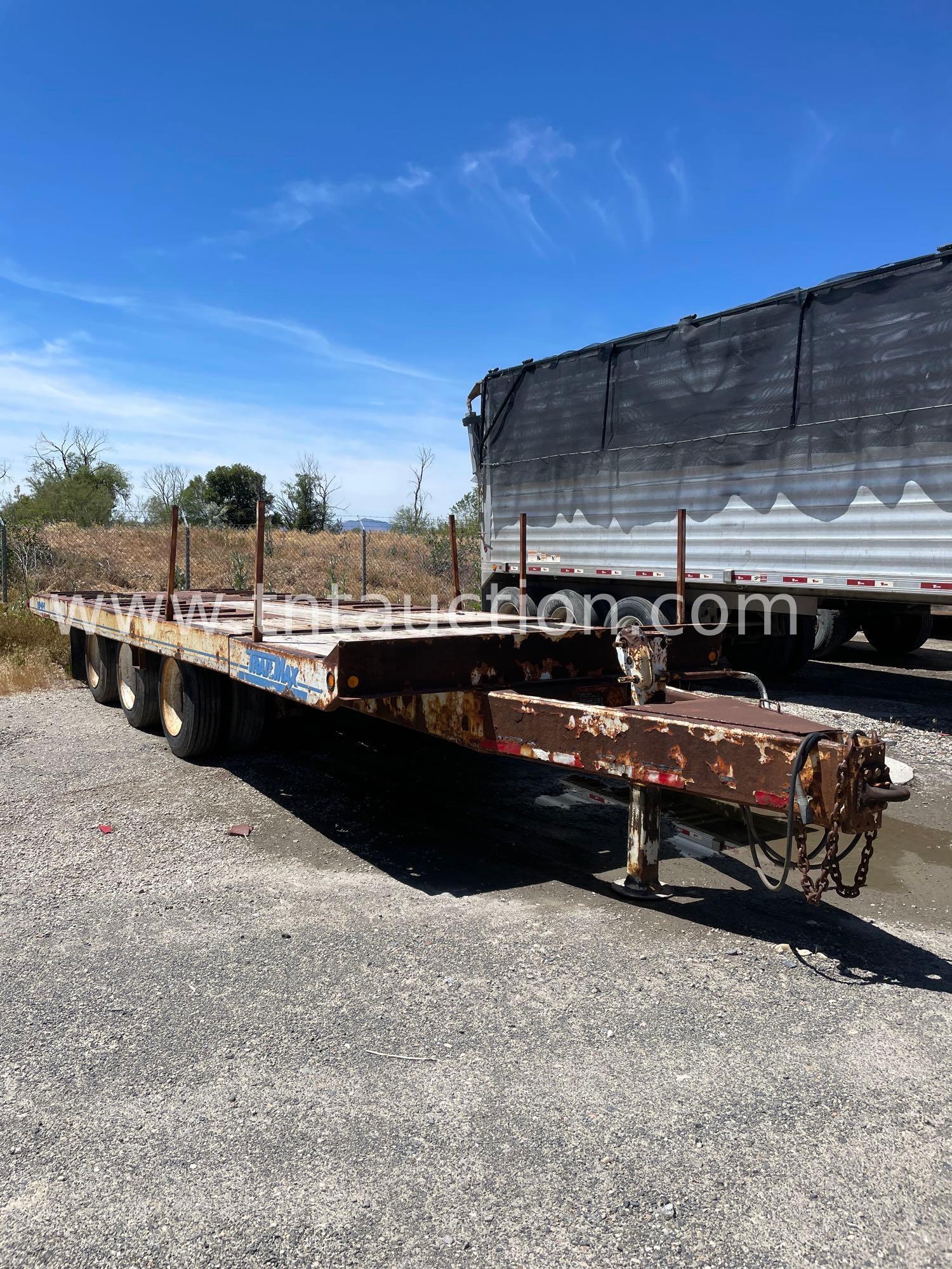 1997 TRAILMAX 30' TRAILER