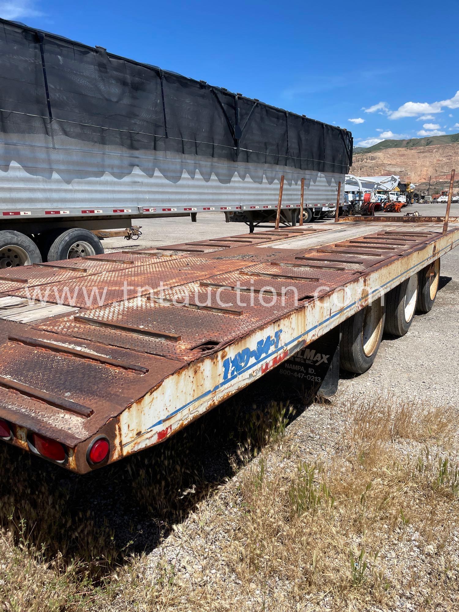 1997 TRAILMAX 30' TRAILER
