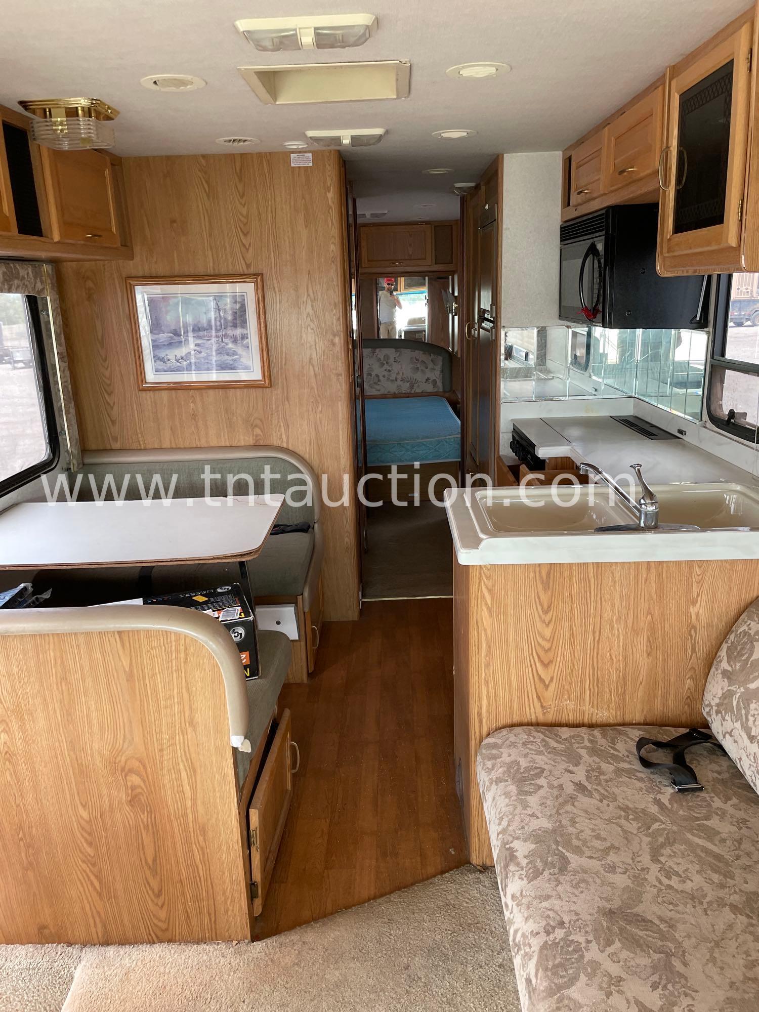 1999 CHEV MOTORHOME