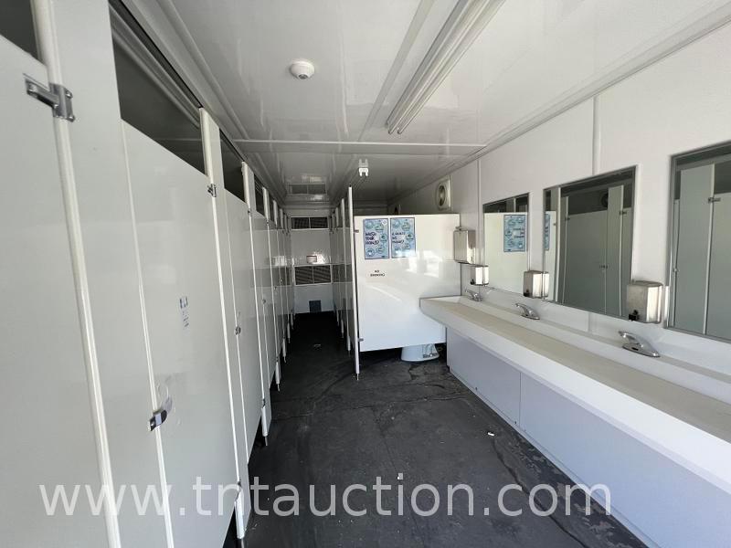 2015 Xtreme Portable Restroom