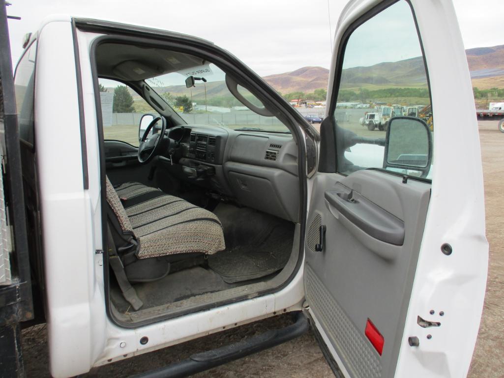 2004 Ford F-250 XL Flarbed