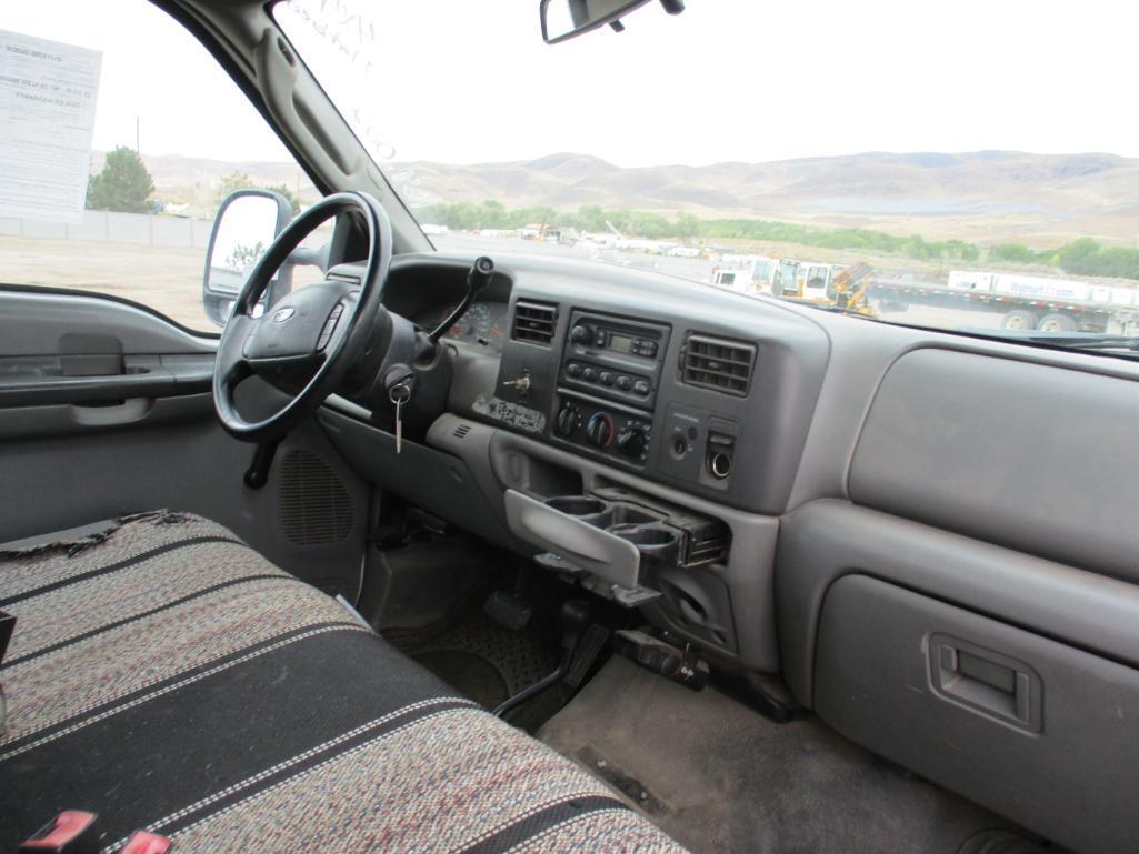 2004 Ford F-250 XL Flarbed