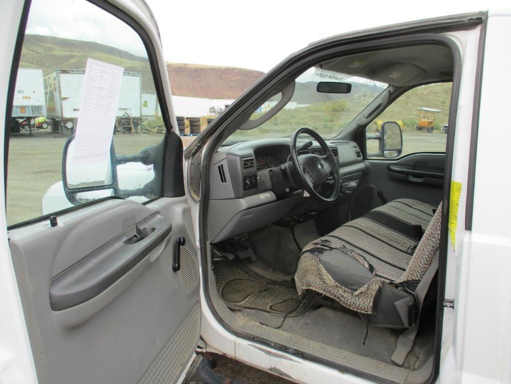 2004 Ford F-250 XL Flarbed