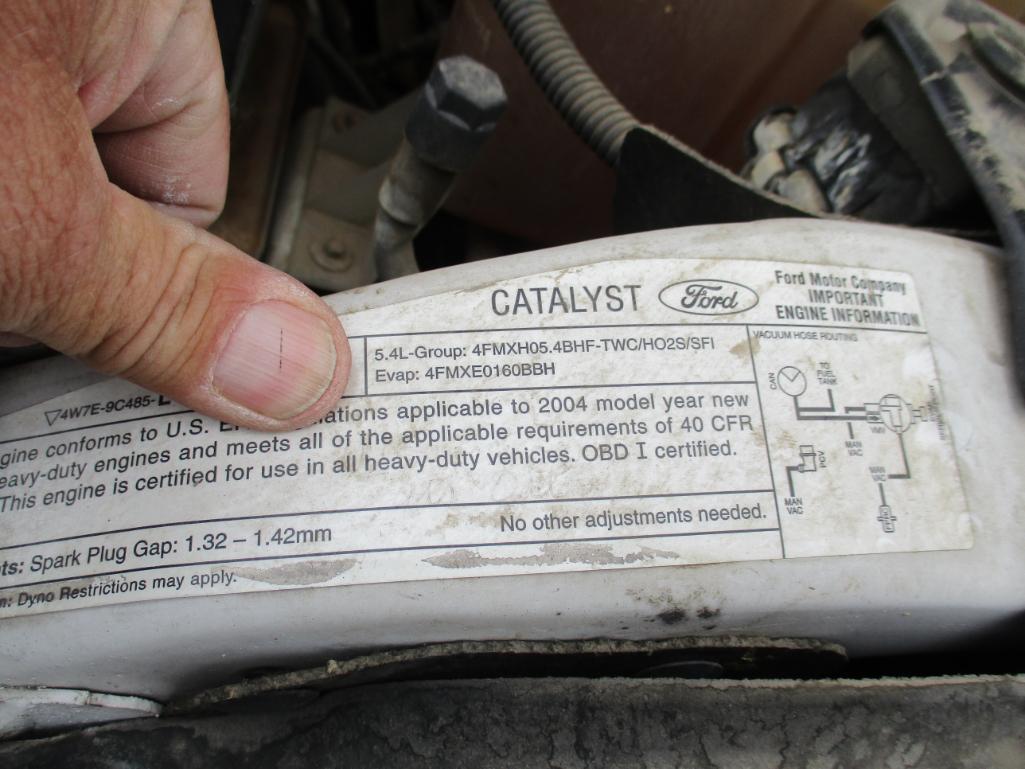 2004 Ford F-250 XL Flarbed