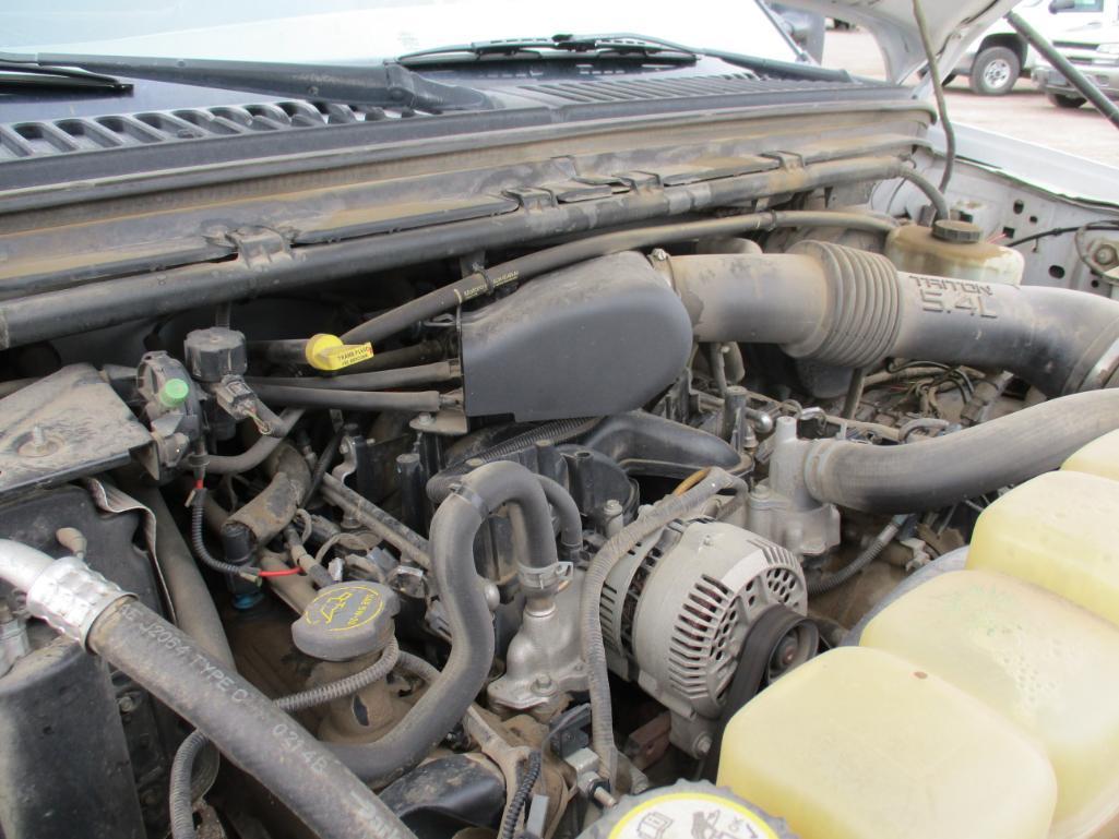 2004 Ford F-250 XL Flarbed