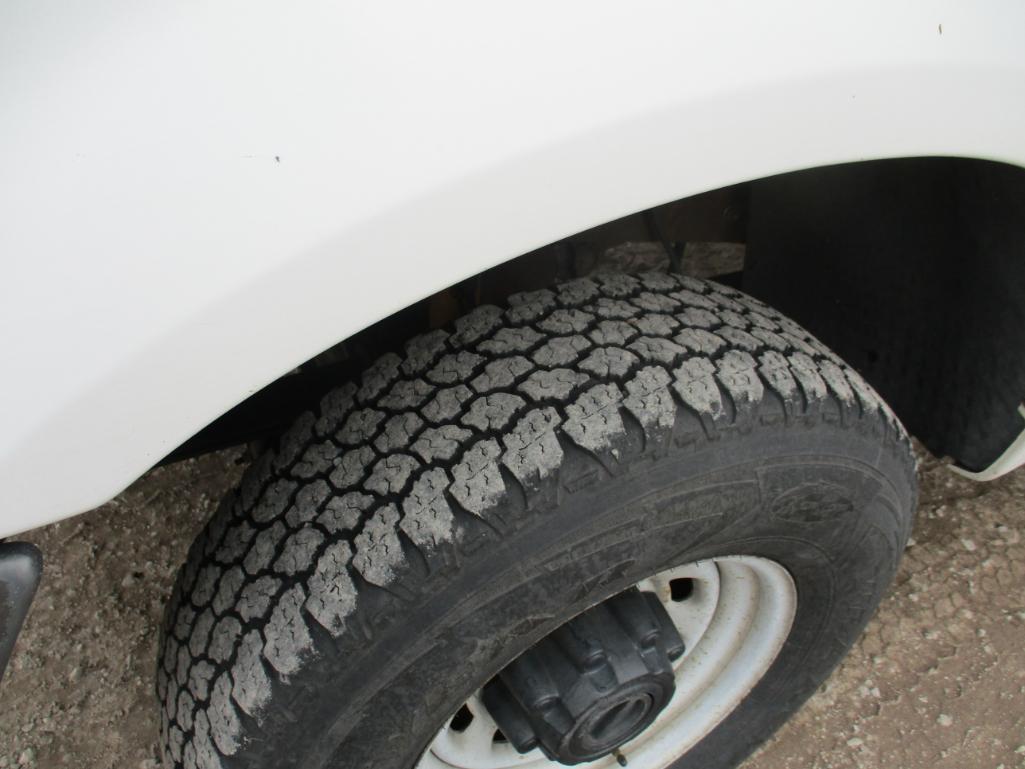 2004 Ford F-250 XL Flarbed