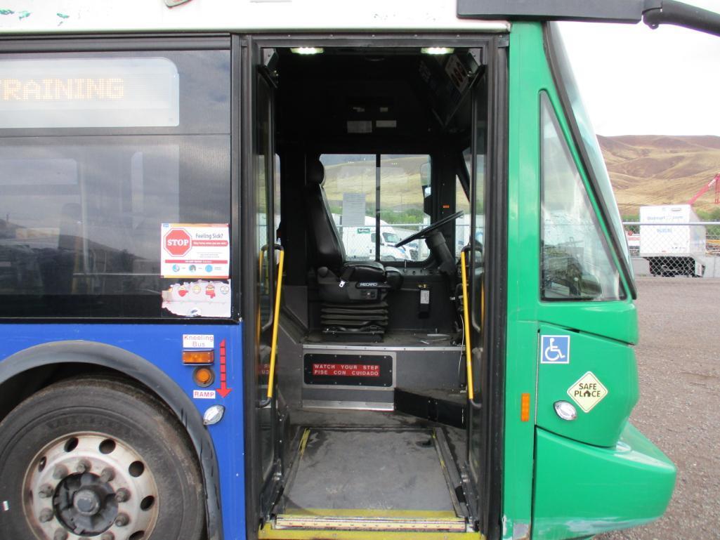 2010 New Flyer DE60LFA Transit Bus
