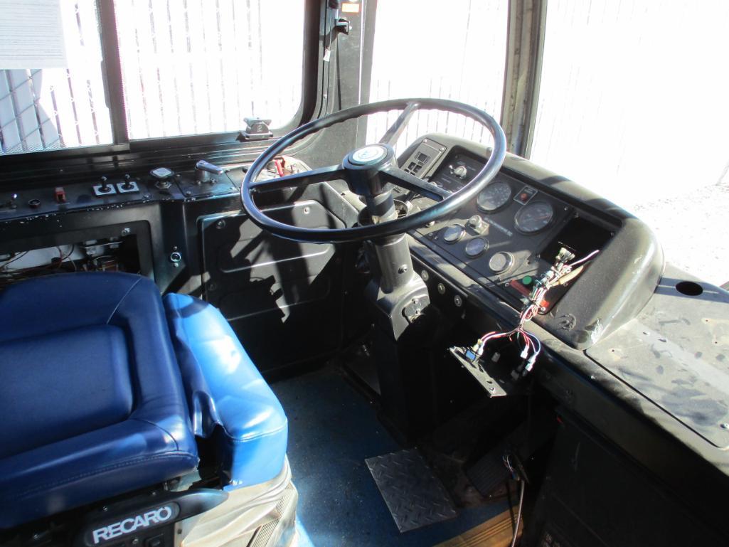2009 Gillig G27D102N4 Bus