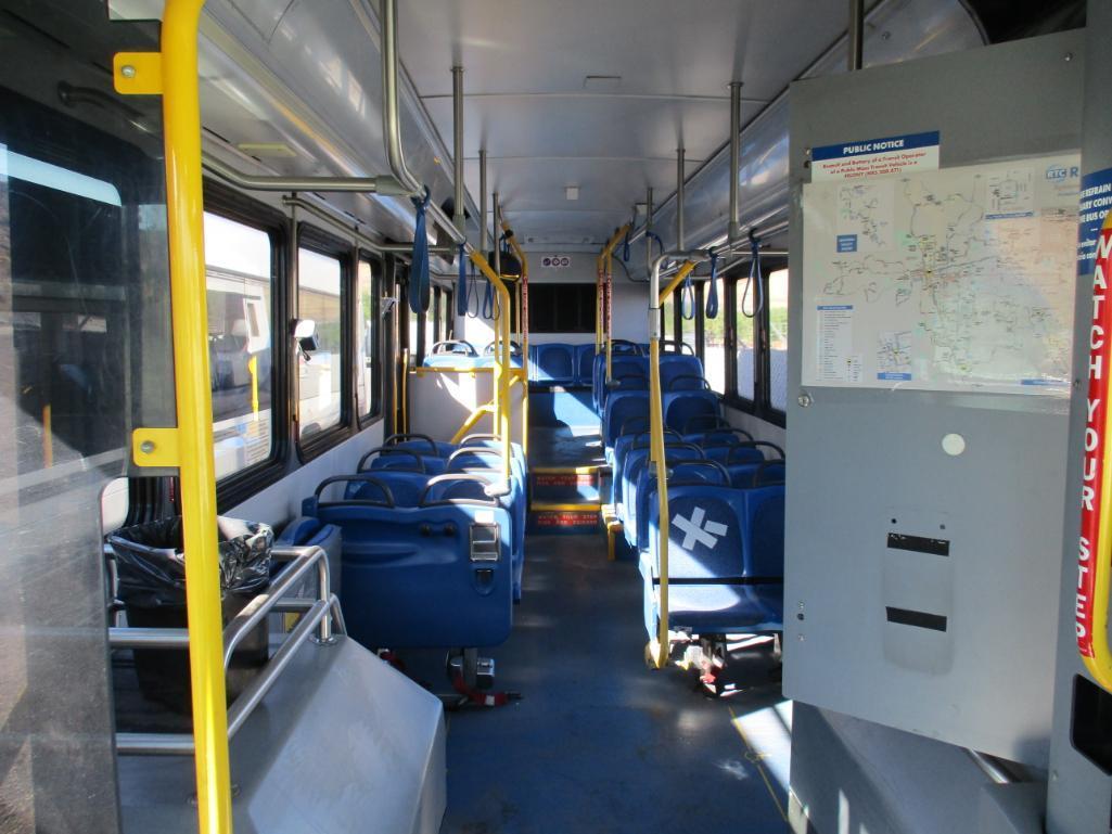 2009 Gillig G27D102N4 Bus