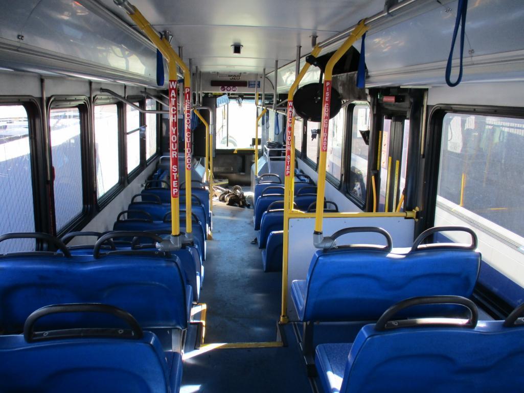 2009 Gillig G27D102N4 Bus