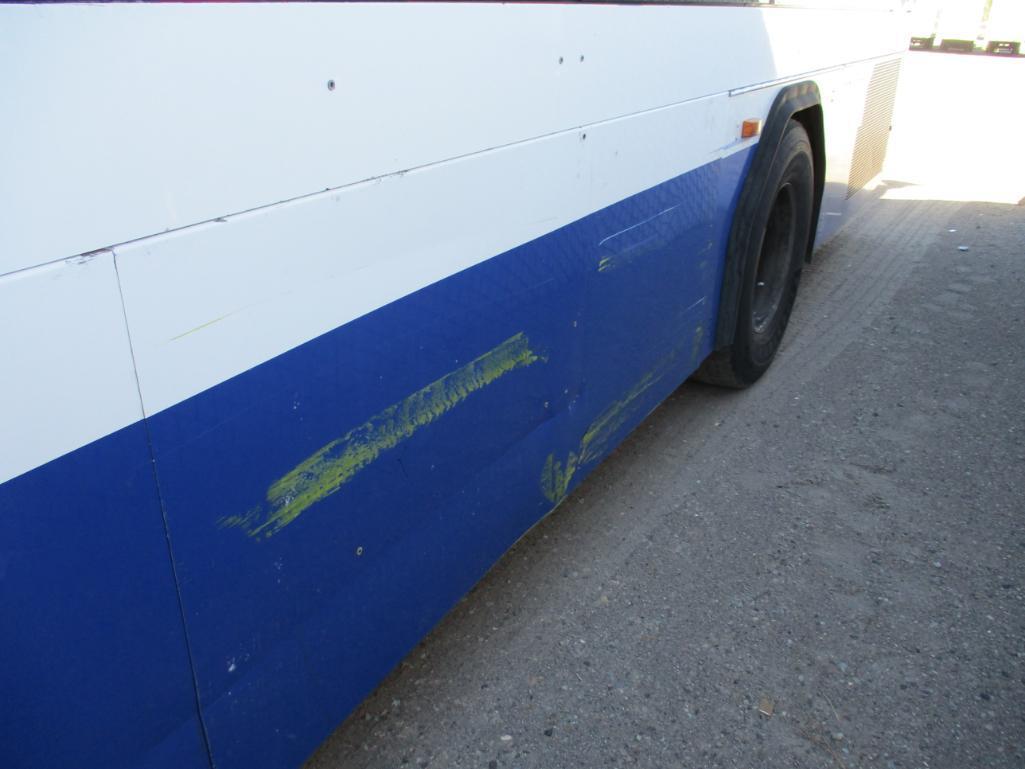 2009 Gillig G27D102N4 Bus