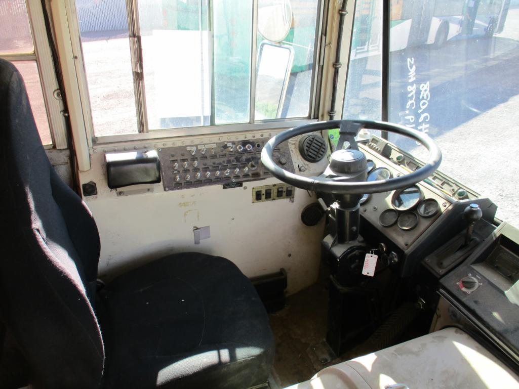 1990 Blue Bird 84 Pass. Bus