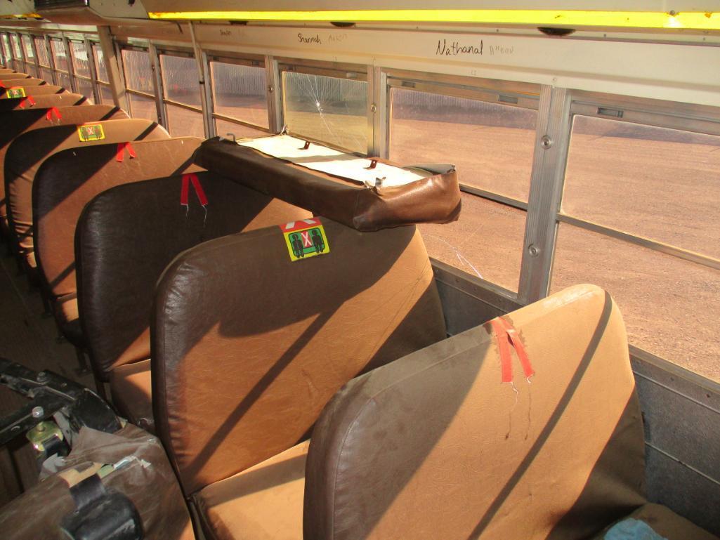 1990 Blue Bird 84 Pass. Bus