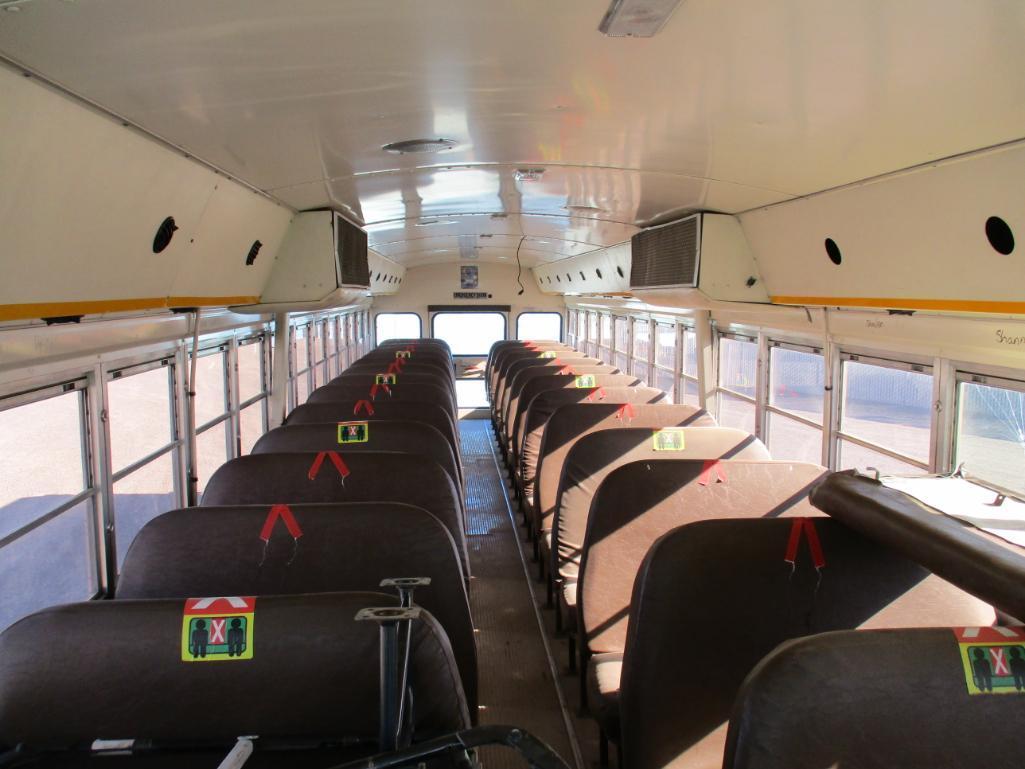 1990 Blue Bird 84 Pass. Bus