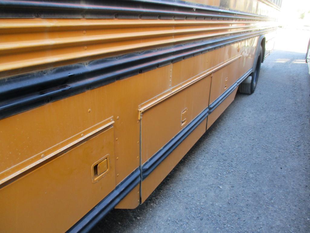 1993 Blue Bird 84 Pass. Bus