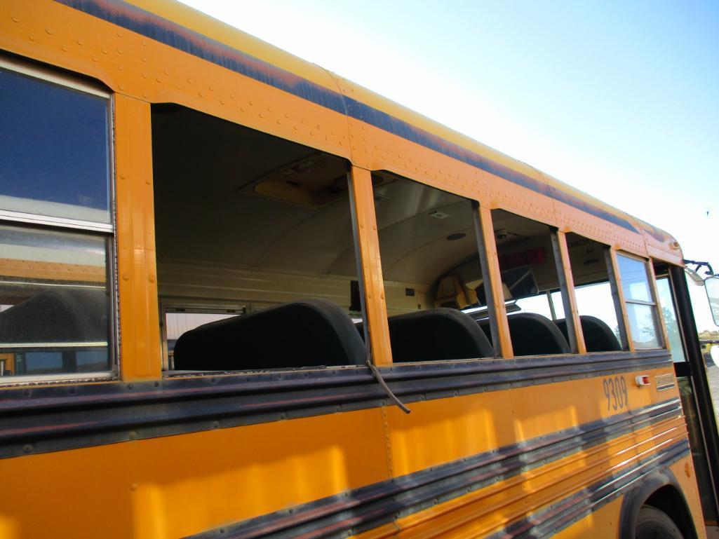 1993 Blue Bird 84 Pass. Bus