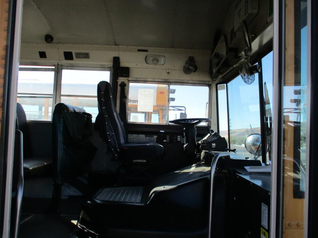 1997 American 84 Pass. Bus