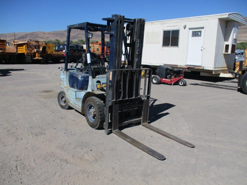 Cat GP25 Forklift