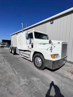 2000 Freightliner Tractor