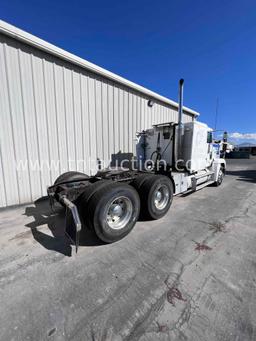 2000 Freightliner Tractor