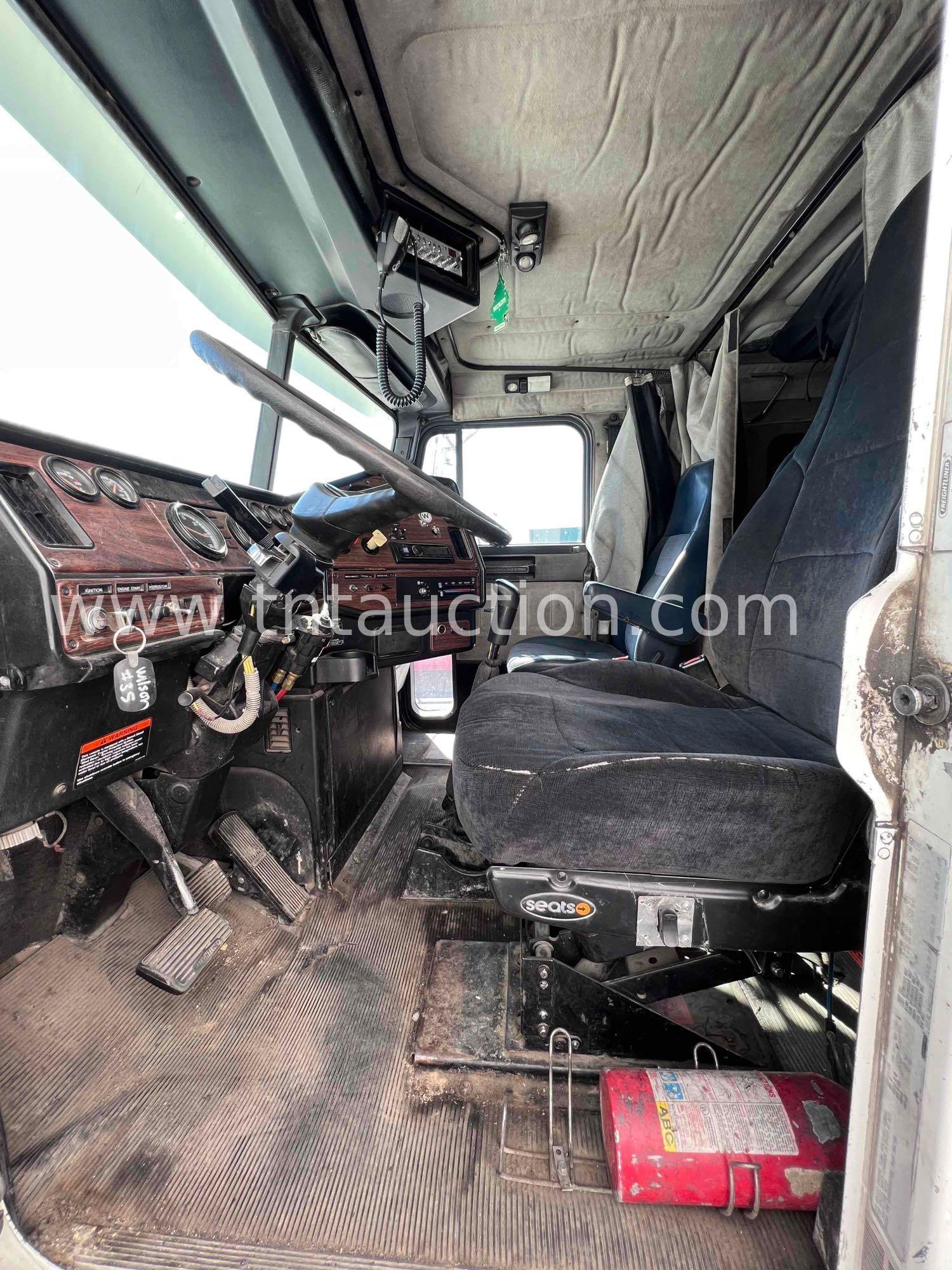 2000 Freightliner Tractor