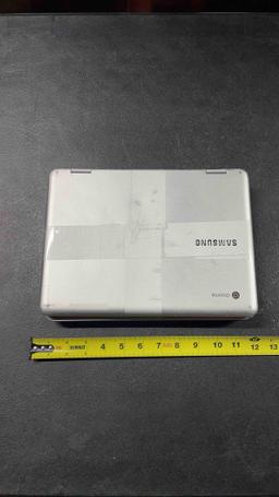 3 SAMSUNG LAPTOPS