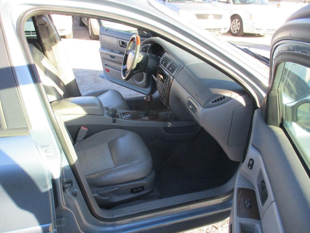 2005 Ford Taurus