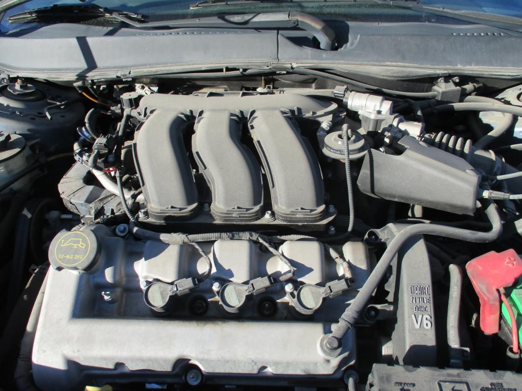 2005 Ford Taurus