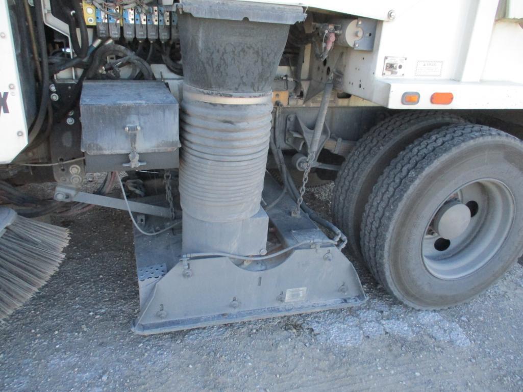 2018 Intl/Tymco 600 Air Sweeper